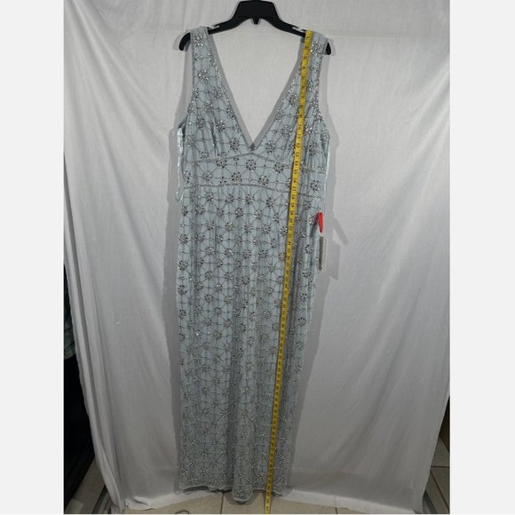 NWT Mac Duggal [ 18 ] Sleeveless Hand Beaded Floral V-Neck Gown Powder‎ Blue - Picture 7 of 16